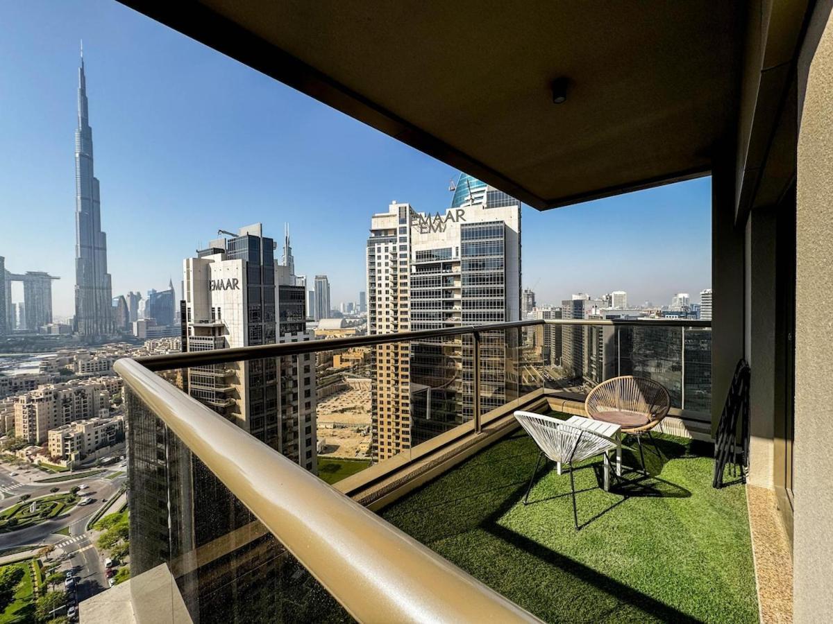 Apartment Iconic 3br With Burj View,downtown,pool &dubai Mall Dubai