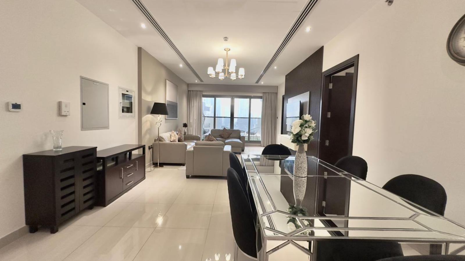 Iconic 3br With Burj View,downtown,pool &dubai Mall Apartment *