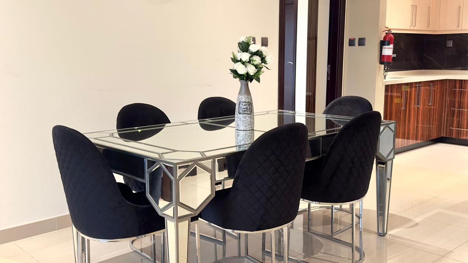 Apartment Iconic 3br With Burj View,downtown,pool &dubai Mall Dubai