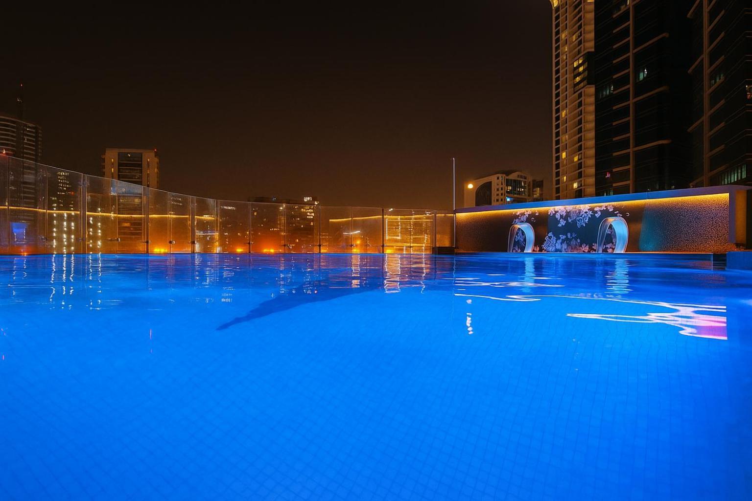 Iconic 3br With Burj View,downtown,pool &dubai Mall Apartment *