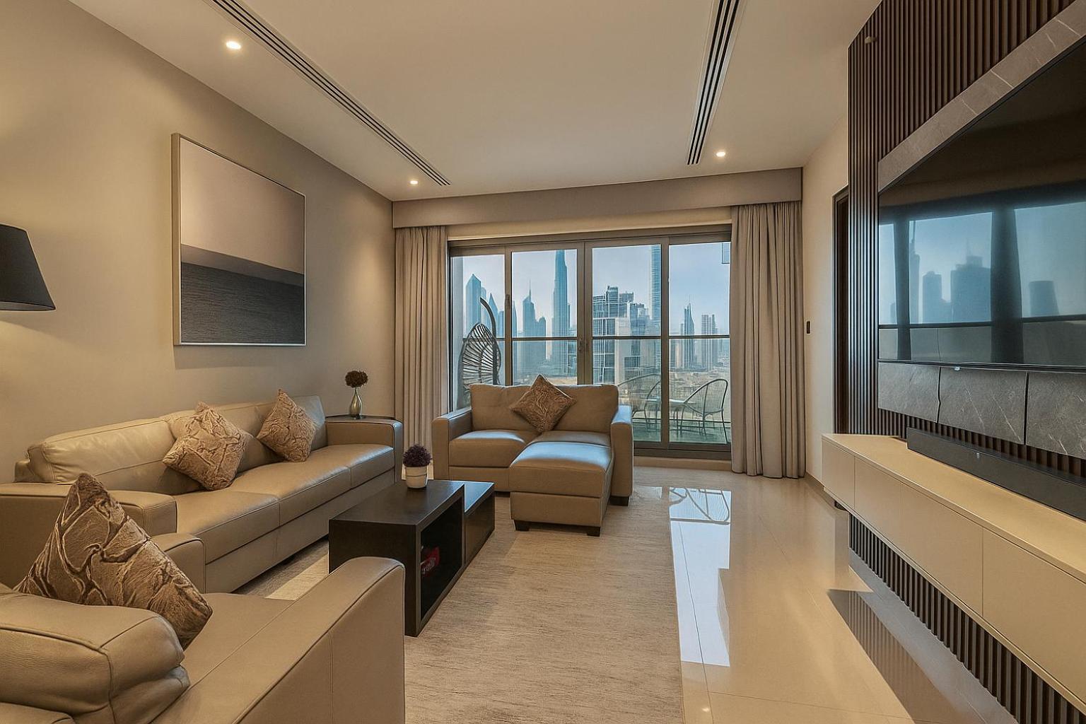 Iconic 3br With Burj View,downtown,pool &dubai Mall * Dubai